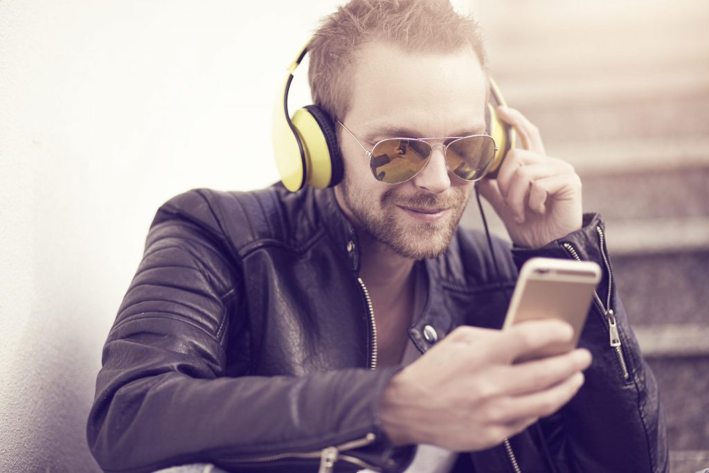 The Five Best Music Streaming Apps for iPhone 2022